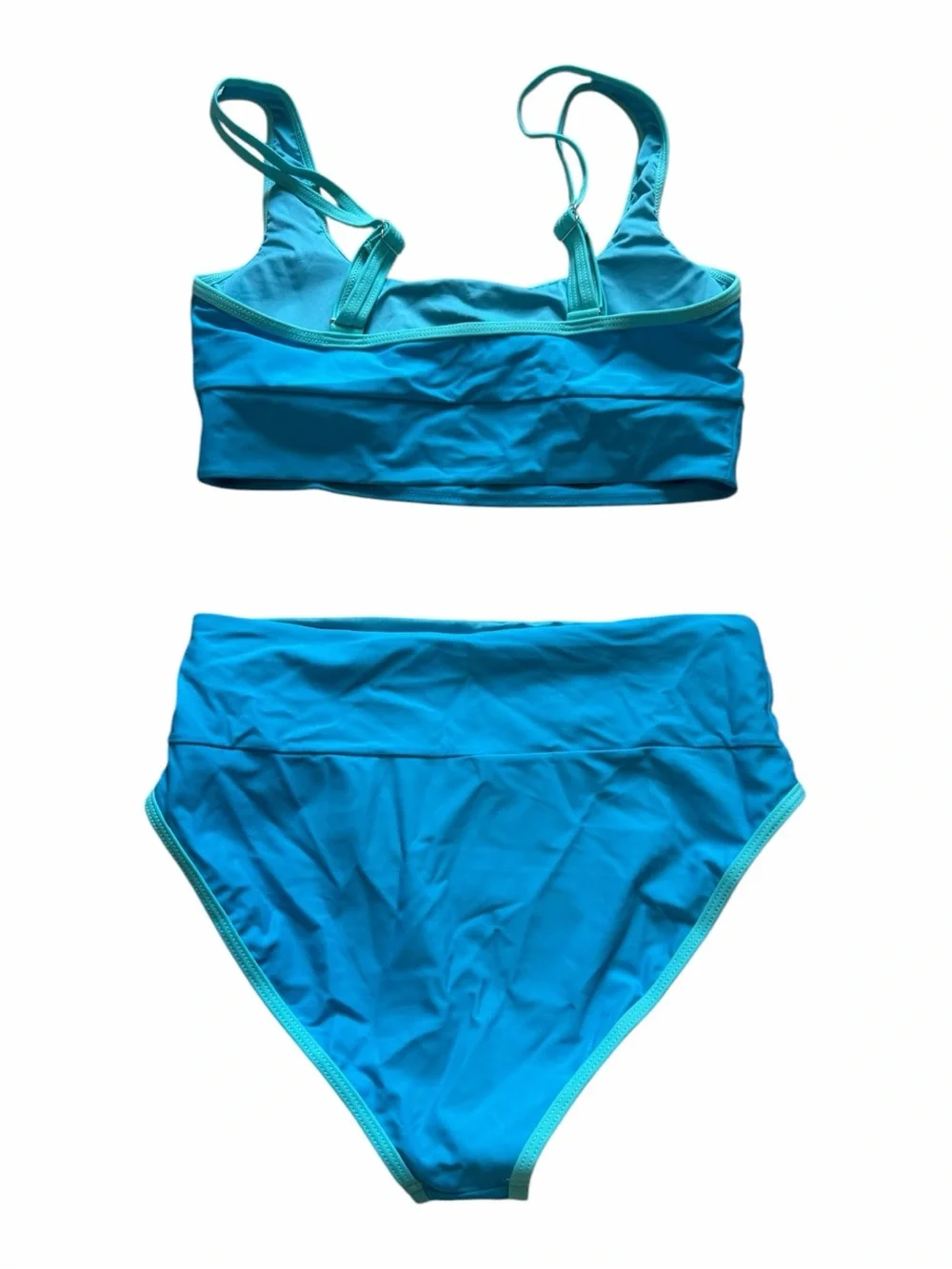 Amazon vibrant turquoise